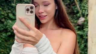 Kate Kuray - [ManyVids.com] - [2023] - Taking A Shower In A Dress