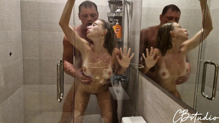 Горячее порно видео с развратной блондинкой