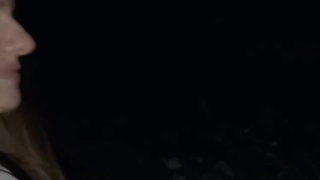 Смотреть онлайн горячее видео: что она готова сделать за деньги?