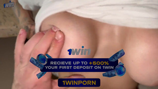 Первый анал: страстное проникновение неожиданно