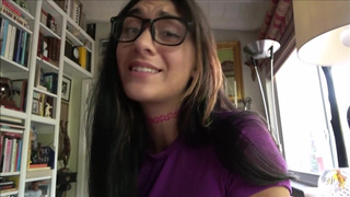 Девушка учит парня анальному сексу – горячее секс видео