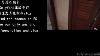 Девушка раздвигает ноги в горячем порно