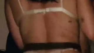 Горячая попка разогревается перед жестким сексом