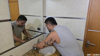 Секс с пасынком - страстный разврат на камеру