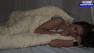 Брат кончает в сестру — домашнее скрытое секс видео