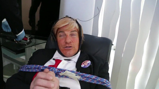 Секс видео: куколд связан, жена наслаждается черным