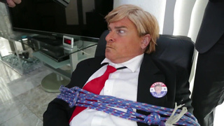 Секс видео: куколд связан, жена наслаждается черным