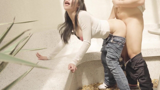 Горячий азиатский секс: двойное проникновение и страсть