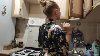 Секс с сестрой без трусиков – домашнее порно видео