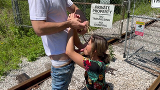 Что творите? Ебёте меня связанную публично, хоть не оплодотворяйте