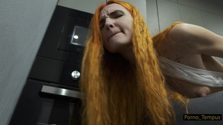 Секс на корпоративе: измена мужу с диким оргазмом