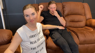 Смотреть онлайн секс втроем с женой и лучшим другом