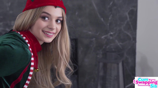 Двойной минет с тройничком на НГ – страстное порно видео