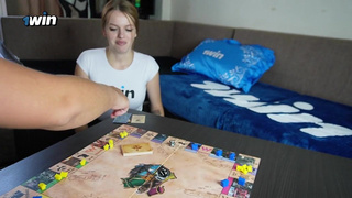 Порно онлайн с развратной девушкой