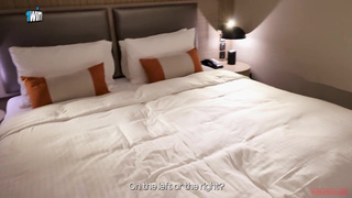 Смотреть онлайн: запретный секс с мачехой