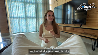 Проиграла в карты первый минет — пришлось сосать другу