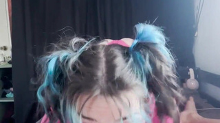 Порно онлайн: горячая студентка сосет и трахается на камеру