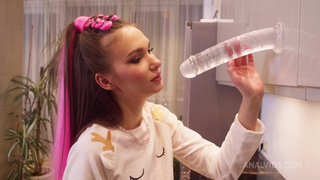 Русская студентка Ellis Baileys в жестком анальном сексе