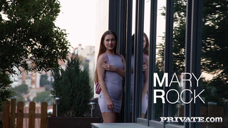 Реальная измена жене с красивой служанкой в HD качестве