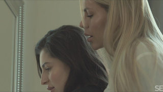 Горячее порно видео с красивыми девушками