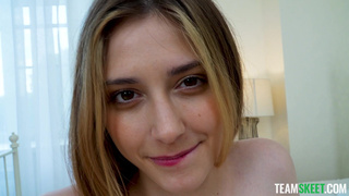 Развратное видео: сочная киска на растерзание