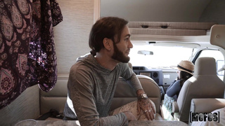 Дикое порно видео с красивой девушкой