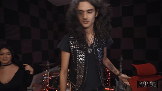 Горячее порно с музыкантшей: страстный минет и жесткий секс