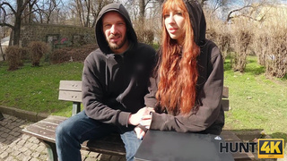 Рыжая воровка соблазнила за деньги – горячее порно видео с разводом