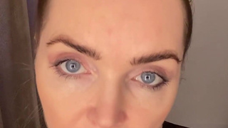 Joi звонок на работу: возбуждающий разговор с парнем