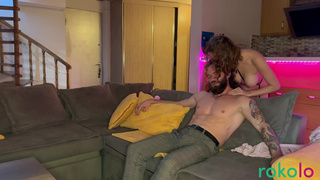 Пош Спайс в горячем анальном сексе с парнем с сайта знакомств