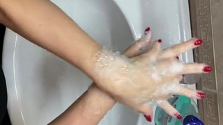 Смотреть онлайн секс в ванной HD