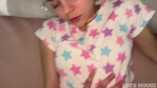 Вибратор в действии – горячее порно онлайн