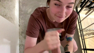 SENSUAL BLOWJOB IN THE STAIR BY A CUTE.mp4