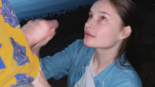 Секс на первом свидании – горячее видео с Оливией Мур