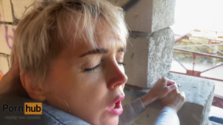 Секс с таксистом вместо оплаты - страстное порно видео