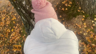 Секс на природе у озера с изменяющей женой