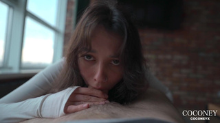 Стринги Кокони – страстное порно видео с шалуньей