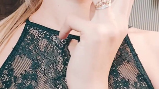 LuxuryMur - Страстный карантинный секс в 2160p