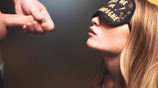 Горячее порно видео с разоблачением