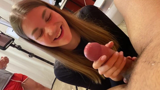 Порно ролик с разогревом перед съемками