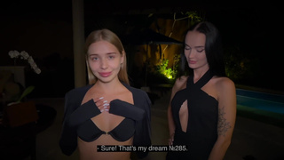 Awesome BLOWJOB from two sluts CALIFORNIABABE and SASHA SPARROW.mp4