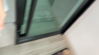 Risky public blowjob in the gym. Fast cum. Cumwalk with Californiababe.mp4