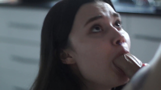 Эксклюзивное видео: Кейт Косс сосет и лижет с утра