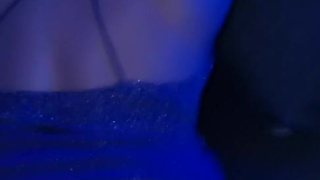 Смотреть онлайн секс в темноте с элементами риска