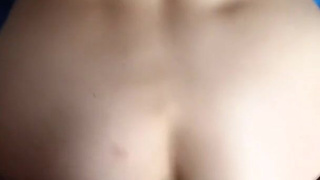 Русское домашнее порно с неверной женой и любовником на диване