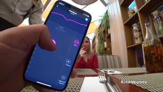 Невероятный оргазм в публичном месте