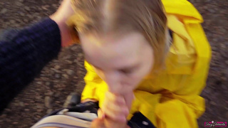 Случайная встреча с бывшей: страстный минет на улице POV