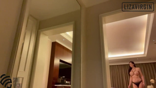 Порно видео утро в шикарном номере отеля