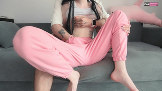 Сочная мастурбация в штаны – секс видео онлайн