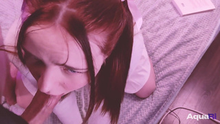 Секс видео: сводная сестра сосет член в домашней обстановке